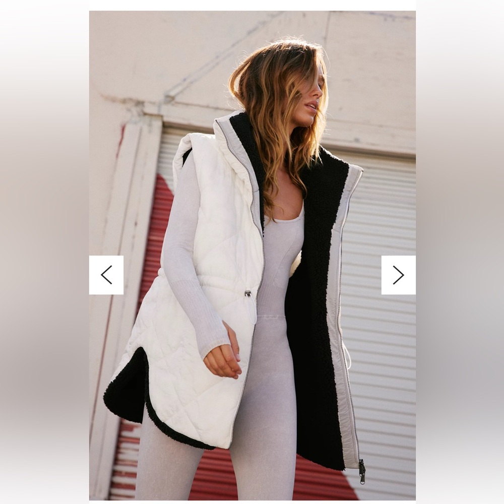Free people “venture on” reversible puffer vest worn once!